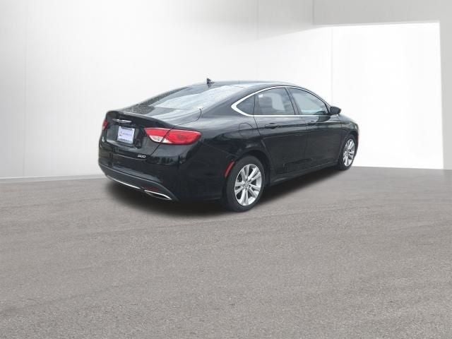 2017 Chrysler 200 Limited