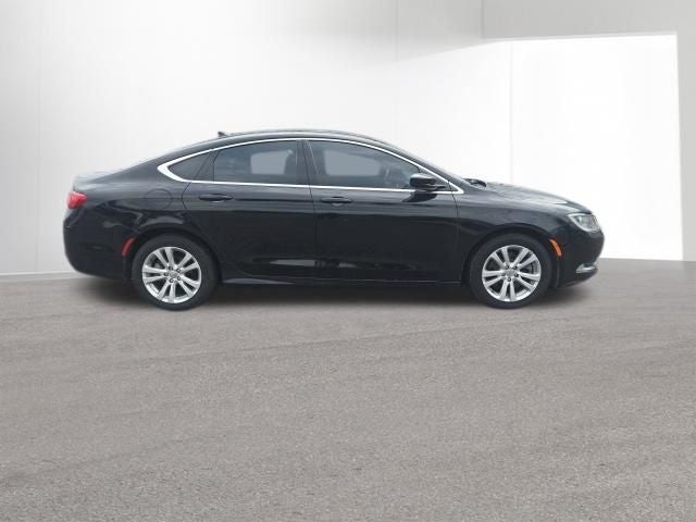 2017 Chrysler 200 Limited