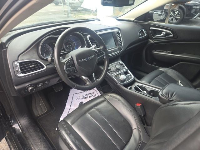 2017 Chrysler 200 Limited