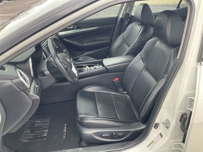 2023 Nissan Maxima SV