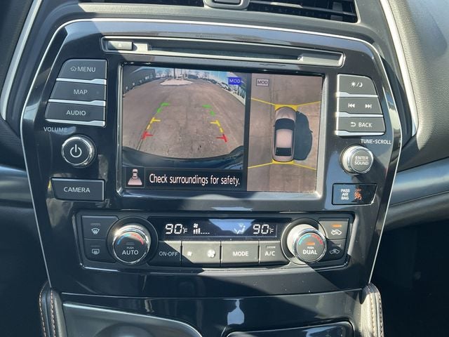 2023 Nissan Maxima SR