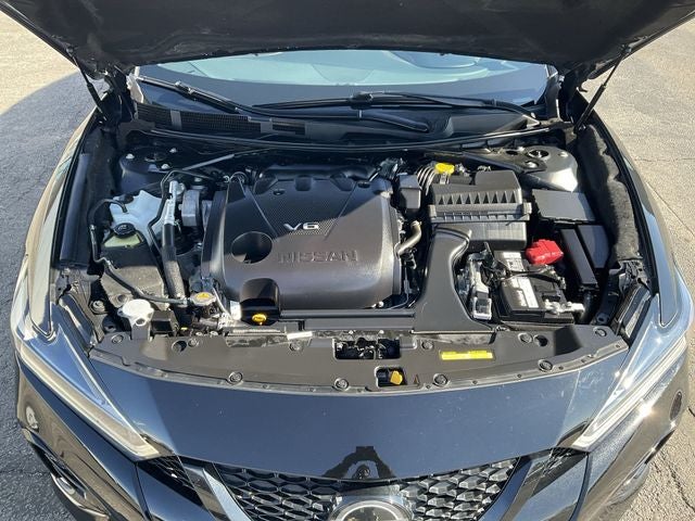 2023 Nissan Maxima SR