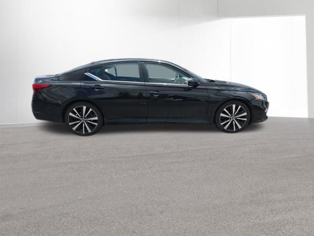 2022 Nissan Altima 2.0 SR