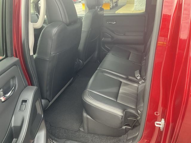 2024 Nissan Frontier SL