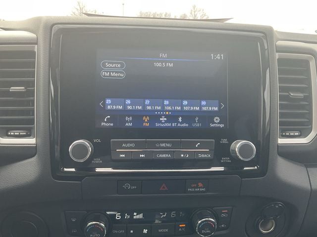 2024 Nissan Frontier SL