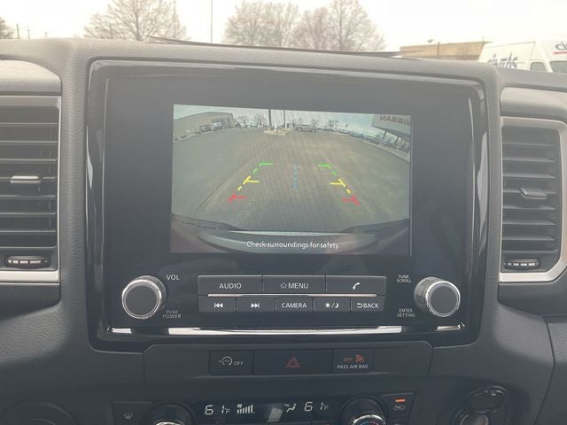 2024 Nissan Frontier SL