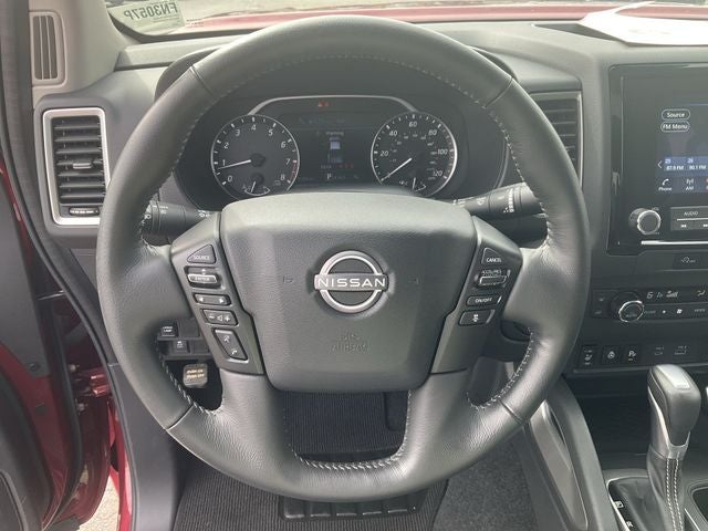 2024 Nissan Frontier SL