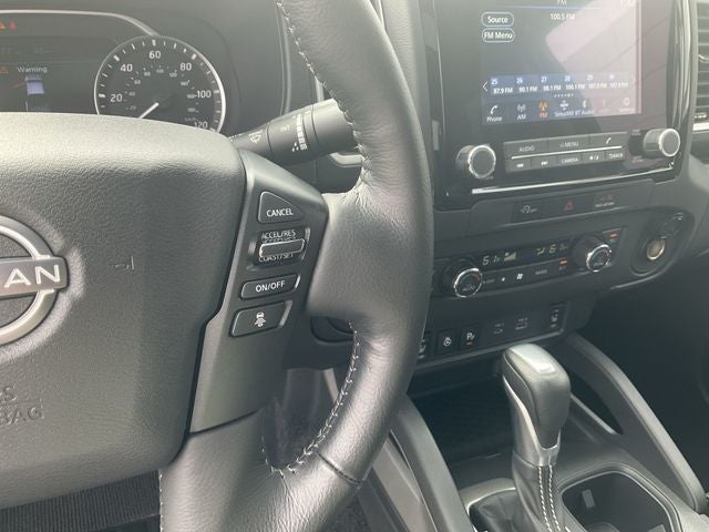 2024 Nissan Frontier SL