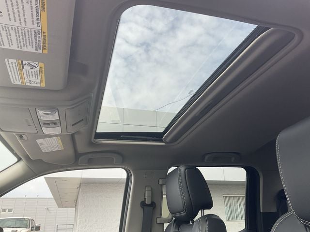 2024 Nissan Frontier SL