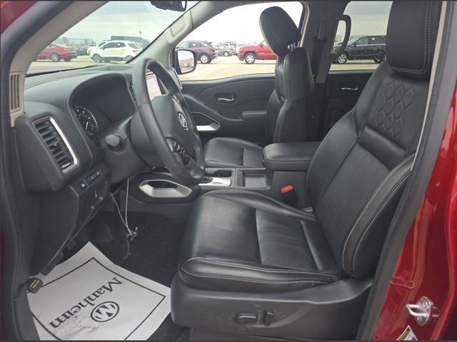 2024 Nissan Frontier SL