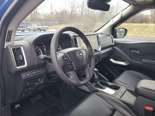 2025 Nissan Frontier SL