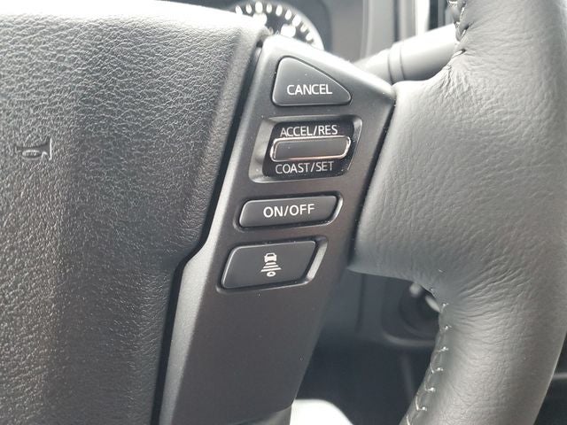 2025 Nissan Frontier SL