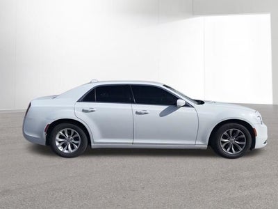 2016 Chrysler 300 Limited