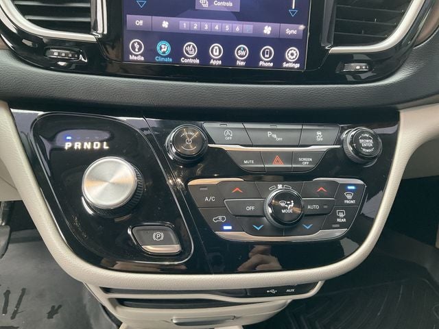 2018 Chrysler Pacifica Touring L