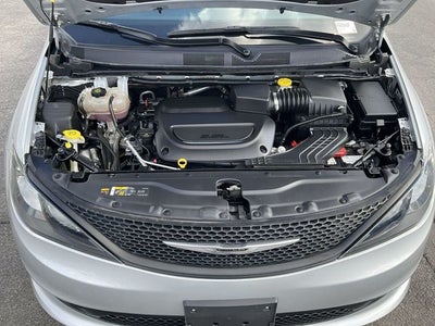 2023 Chrysler Voyager LX