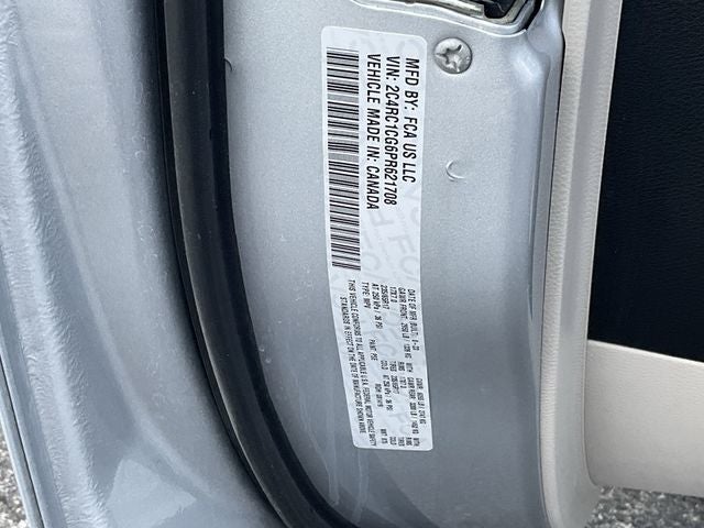 2023 Chrysler Voyager LX