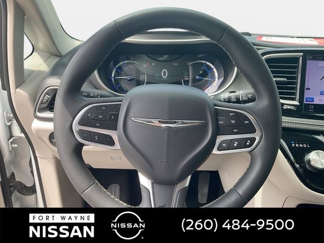 2023 Chrysler Pacifica Hybrid Touring L