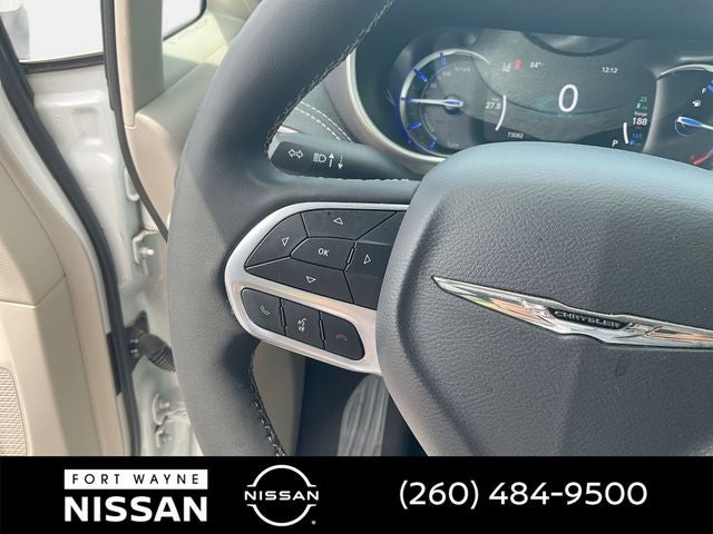 2023 Chrysler Pacifica Hybrid Touring L