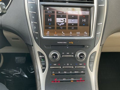 2019 Lincoln Nautilus Select