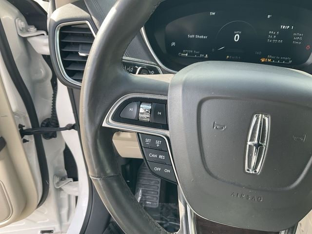 2019 Lincoln Nautilus Select