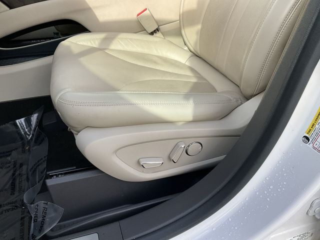 2019 Lincoln Nautilus Select