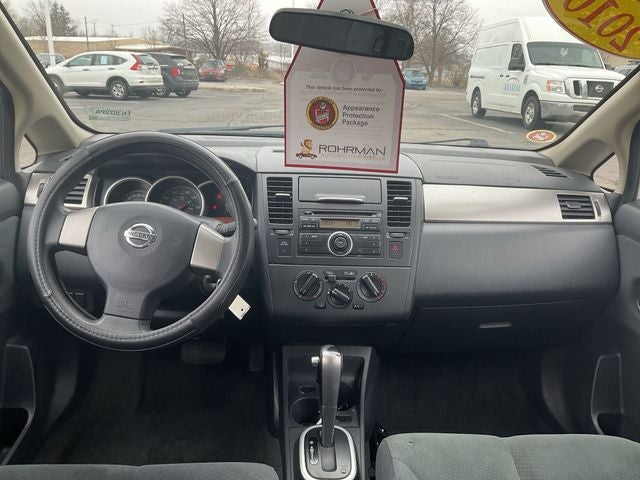2010 Nissan Versa 1.8 S