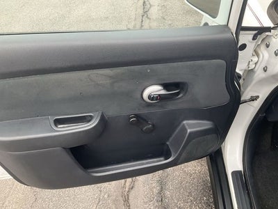 2010 Nissan Versa 1.8 S