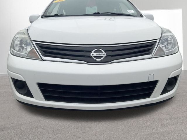 2010 Nissan Versa 1.8 S