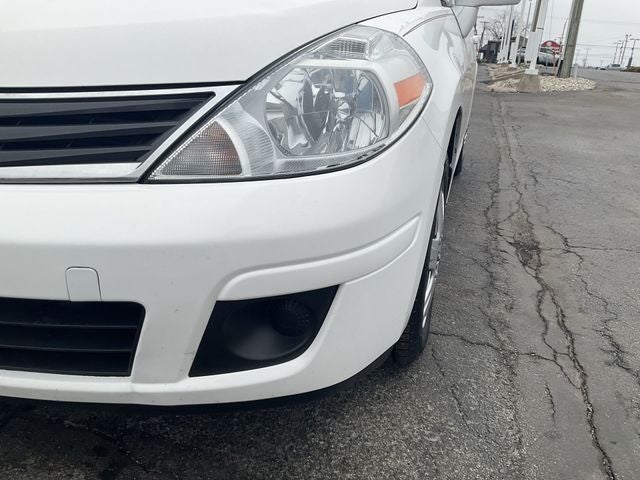 2010 Nissan Versa 1.8 S