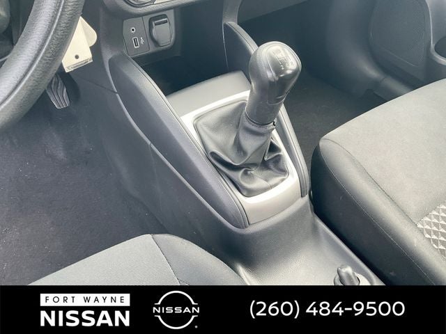 2022 Nissan Versa 1.6 S