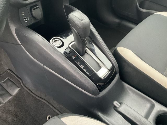 2022 Nissan Versa 1.6 SV