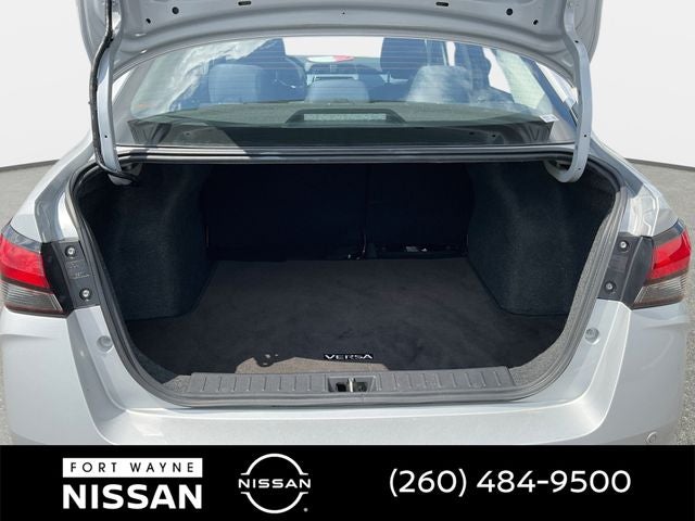 2024 Nissan Versa 1.6 SV