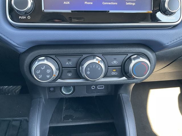 2024 Nissan Versa 1.6 SV