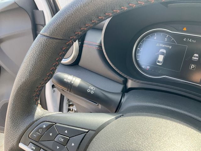 2024 Nissan Versa 1.6 SR