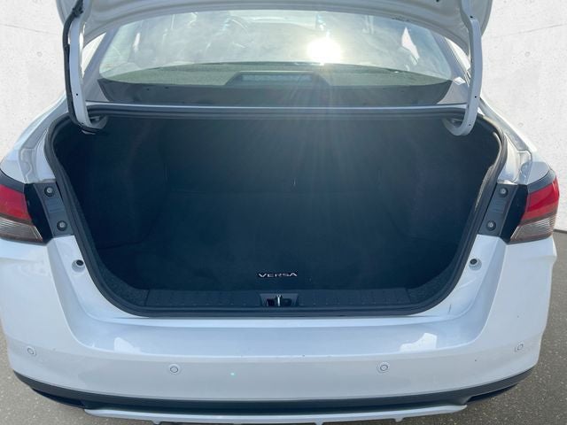 2024 Nissan Versa 1.6 SR