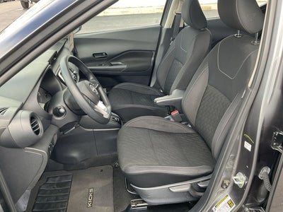 2022 Nissan Kicks S