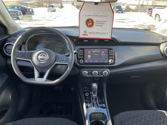 2023 Nissan Kicks SV