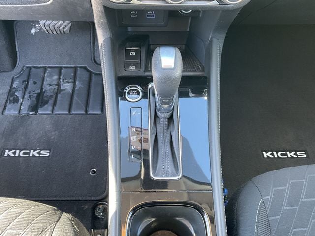 2023 Nissan Kicks SV