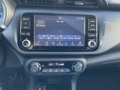 2022 Nissan Kicks SV