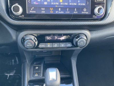 2022 Nissan Kicks SV