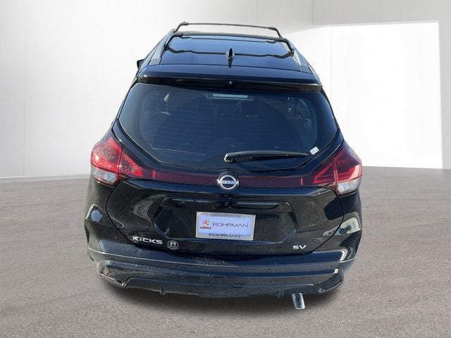 2022 Nissan Kicks SV