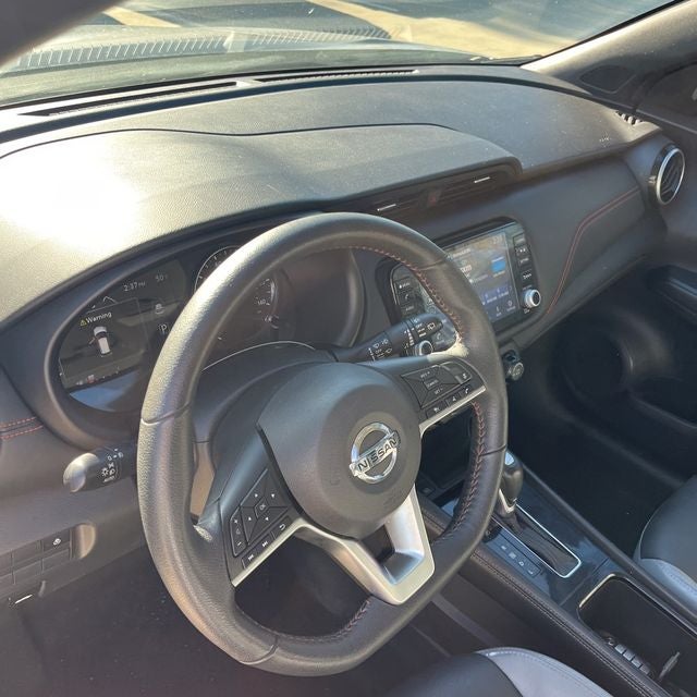 2021 Nissan Kicks SR
