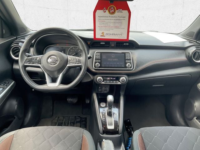 2020 Nissan Kicks SR