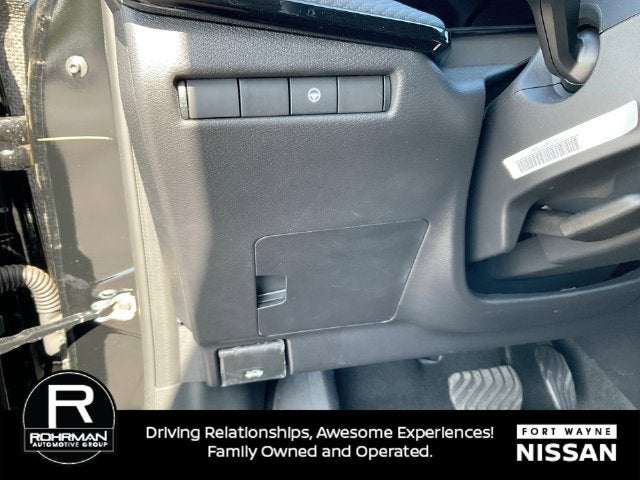 2027 Nissan Kicks SR