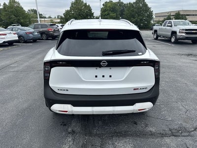 2025 Nissan Kicks SR