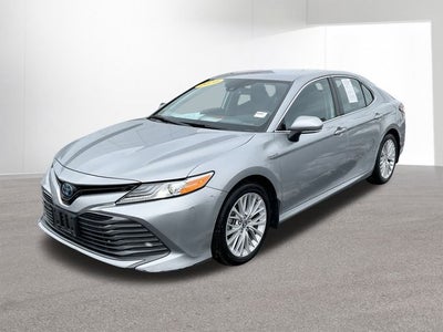2020 Toyota Camry Hybrid XLE