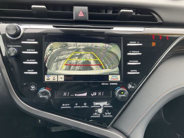 2020 Toyota Camry Hybrid XLE