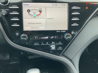 2020 Toyota Camry Hybrid XLE