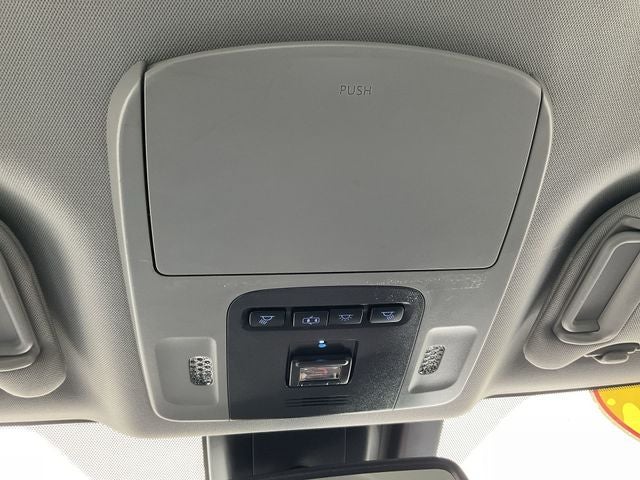 2020 Toyota Camry Hybrid XLE