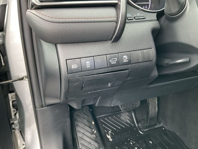 2020 Toyota Camry Hybrid XLE